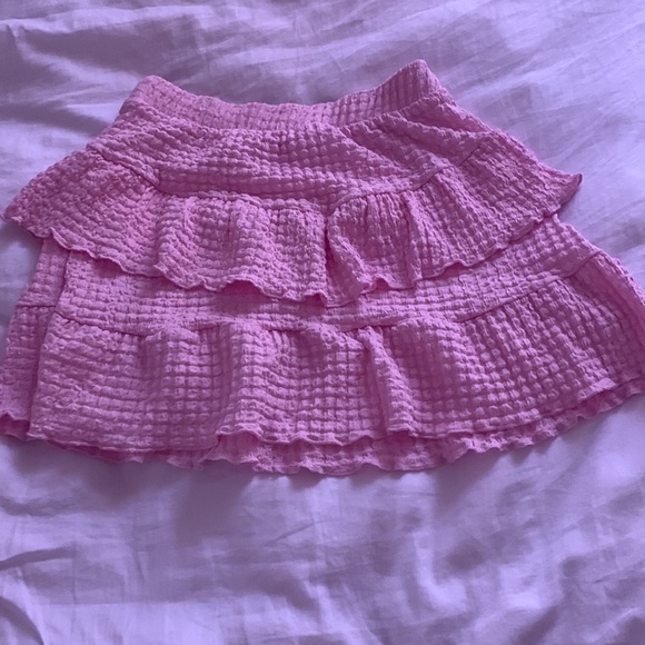 Selling a kids Zara skirt for $20, in a size 13-14 - Picture 3 of 3